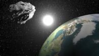 Avete paura che la Luna possa deviare l’orbita della Terra? Che un asteroide ci colpisca? Che un’astronave aliena si schianti sul nostro pianeta? Beh, se temete queste cose alquanto improbabili […]